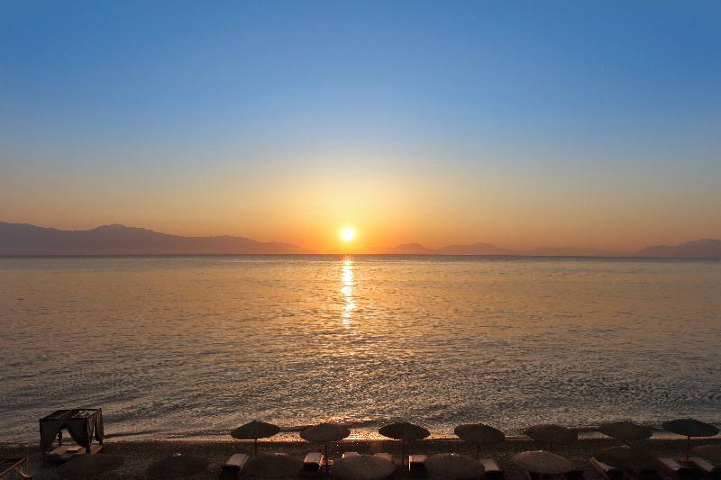 Sikyon Coast Hotel And Resort Xylokastro Exterior photo